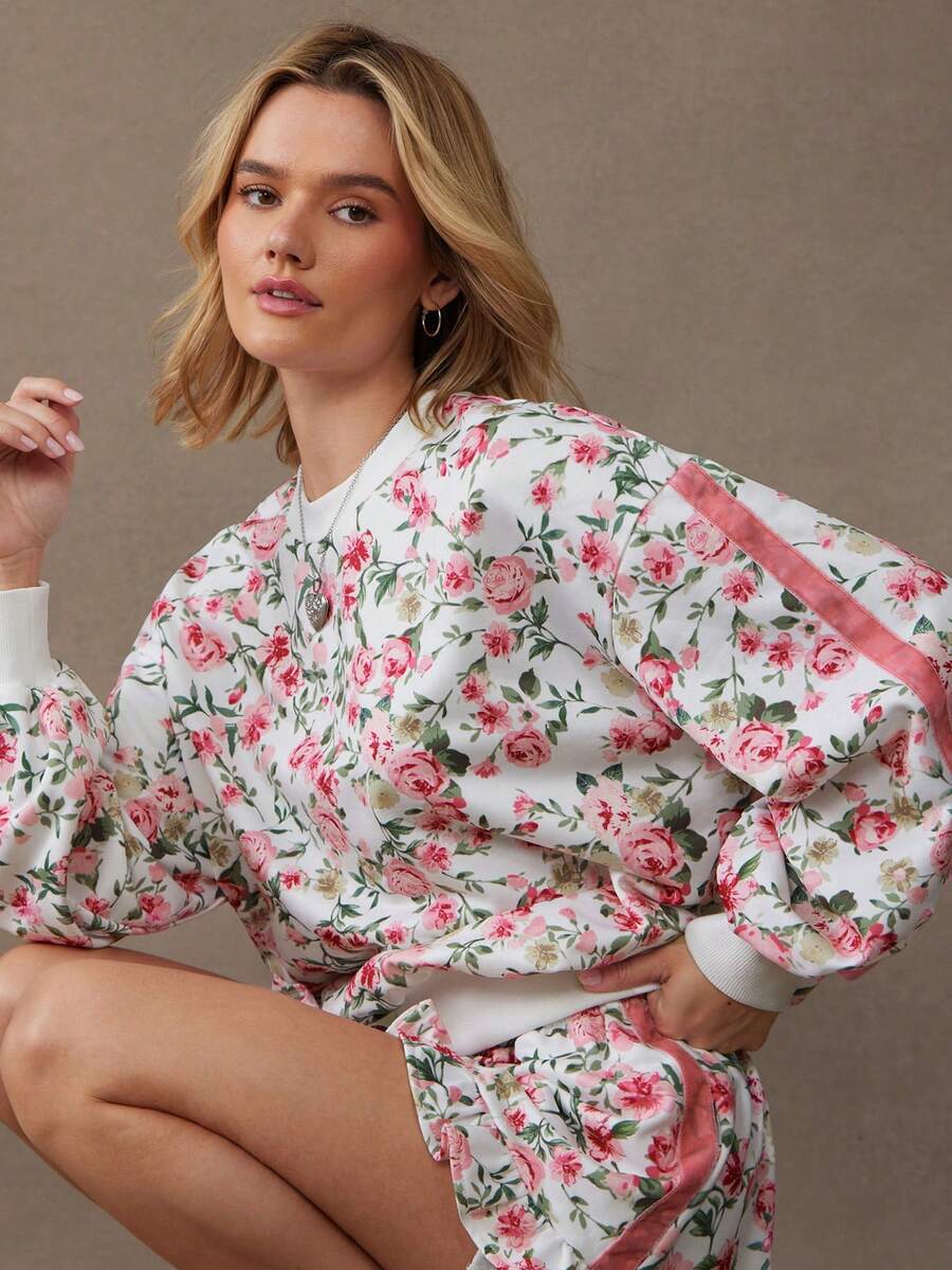 WESTFADE Crewneck Velvet Striped Sleeves Floral Print Relaxed Fit Sweatshirt Fall, Autumn, Winter, Boho, Western Wear, Country Concert, NYE, New Years Eve, Christmas, Holiday, Casual, Cute