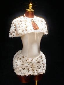 Amplova 女士亮片设计毛绒披肩上衣和无肩带连衣裙魅力时尚套装 - 杏色 - 查看 10