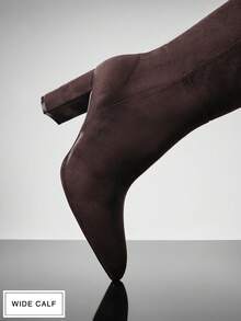 SHUZIA Bốt cao đến đầu gối giả da lộn mũi vuông cổ rộng dành cho nữ - Cà phê nâu - Xem 7