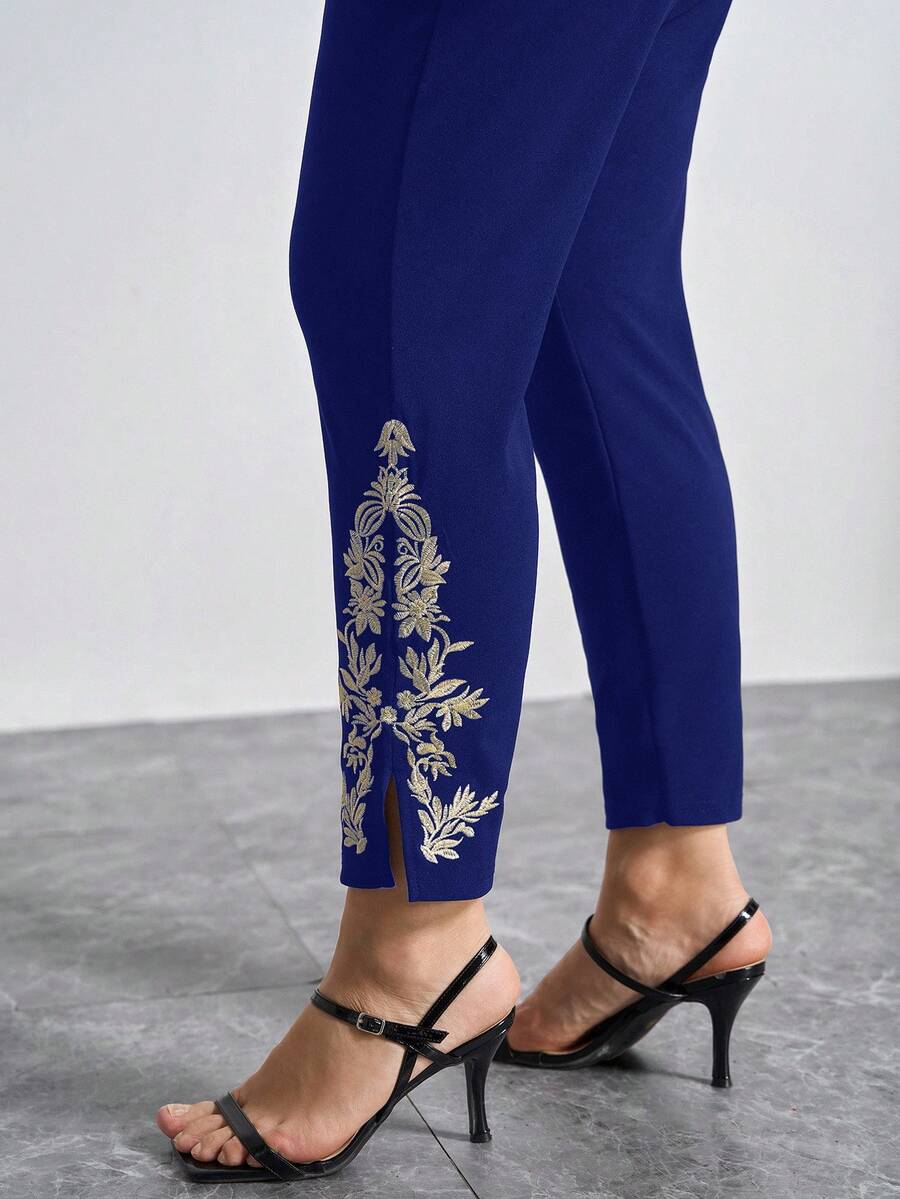 Chikora Celana Panjang Slim Fit Bordir Bunga Elegan Ukuran Plus, Cocok untuk Berpergian - Biru - View 1