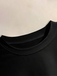 Resyla 1pc Women's Casual Chic Round Neck T-Shirt With Embroidered Heart Chenille Design - Black - View 4