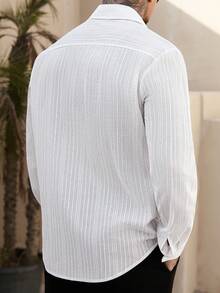 Manfinity Homme 男士纯色提花条纹休闲长袖衬衫 男士白色长袖衬衫 男士纹理衬衫 男士时尚衬衫 男士休闲衬衫 白色条纹衬衫 男士条纹衬衫 白色长袖上衣 - 白色 - 查看 2