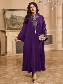 Al Najma Plus Size Women Elegant Embroidered Detail Arabic Style Dress, Autumn - Purple - View 6