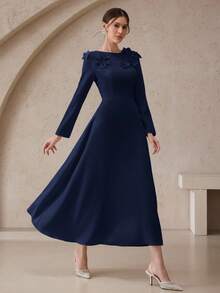 Modelyn Robe longue élégante de couleur unie avec fleurs 3D, automne - Bleu marine - Voir 6