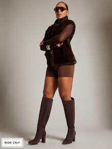 SHUZIA Bốt cao đến đầu gối giả da lộn mũi vuông cổ rộng dành cho nữ - Cà phê nâu - Xem 3