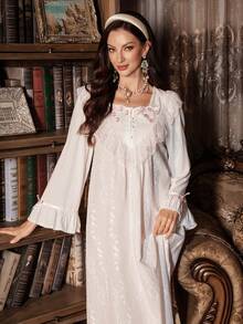 PalaceNights Vintage Palace Style White Lace Embroidered Long Nightgown, Winter - White - View 6