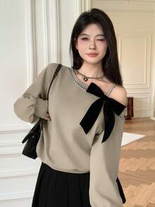 Modelyn 秋冬宽松蝴蝶结斜肩休闲短款卫衣 - 卡其色 - 查看 3