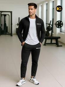 Big City Conjunto Deportivo para Hombre Tipo Pants con Sudadera Cierre Completo Cuello Alto Look Moderno Urbano y Casual en Colores Negro Marino y Gris | Outfit para Clima Fresco y Estilo Diario - Negro - Ver 2