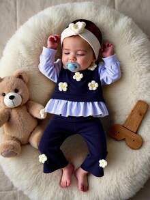 SHEIN Cute & Casual Blue & White Striped Long Sleeve Top Paired With Blue Pants, Floral Decor Newborn Outfit