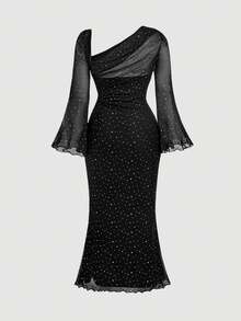 SHEIN MOD Vestido elegante plus size feminino com detalhes em lantejoulas, ombros assimétricos, mangas flare, borboleta metálica e barra em cauda de sereia. - Preto - Ver 2