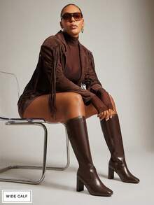 SHUZIA 女士方头粗跟高筒过膝长靴，采用优质油光PU皮革，巧克力色，侧拉链设计，宽松靴筒，线条流畅，尽显现代风范。圣诞节宽楦设计。 - 咖啡棕 - 查看 4