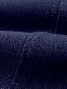 Sudadera informal con capucha confeccionada en tejido de poliéster, diseñada específicamente para mujeres jóvenes. Cuenta con cordones y bolsillo canguro. Modelo de punto de manga larga con un estilo relajado y cómodo - Azul Marino - Ver 5