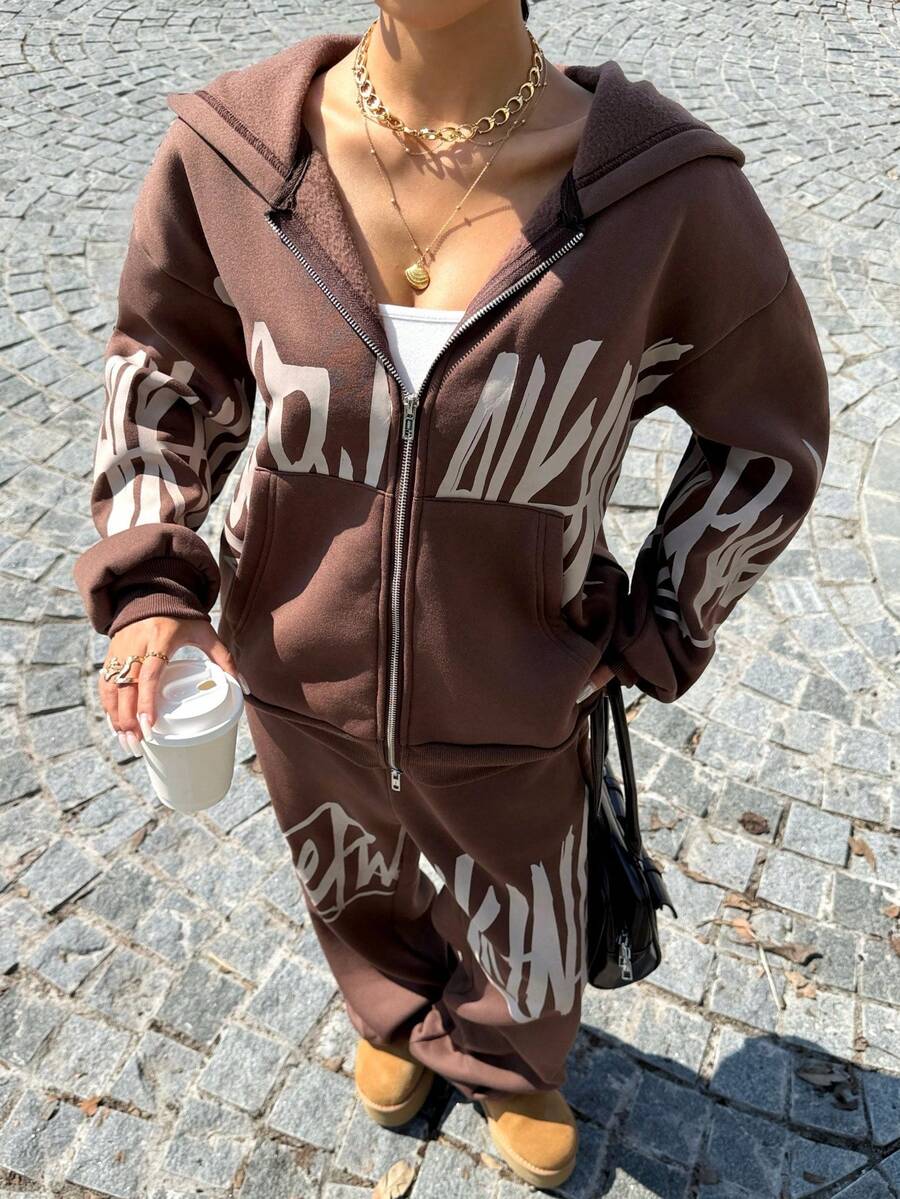 Muchica 女士棕色字母抓绒连帽衫和运动裤套装 - 棕色 - 查看 1