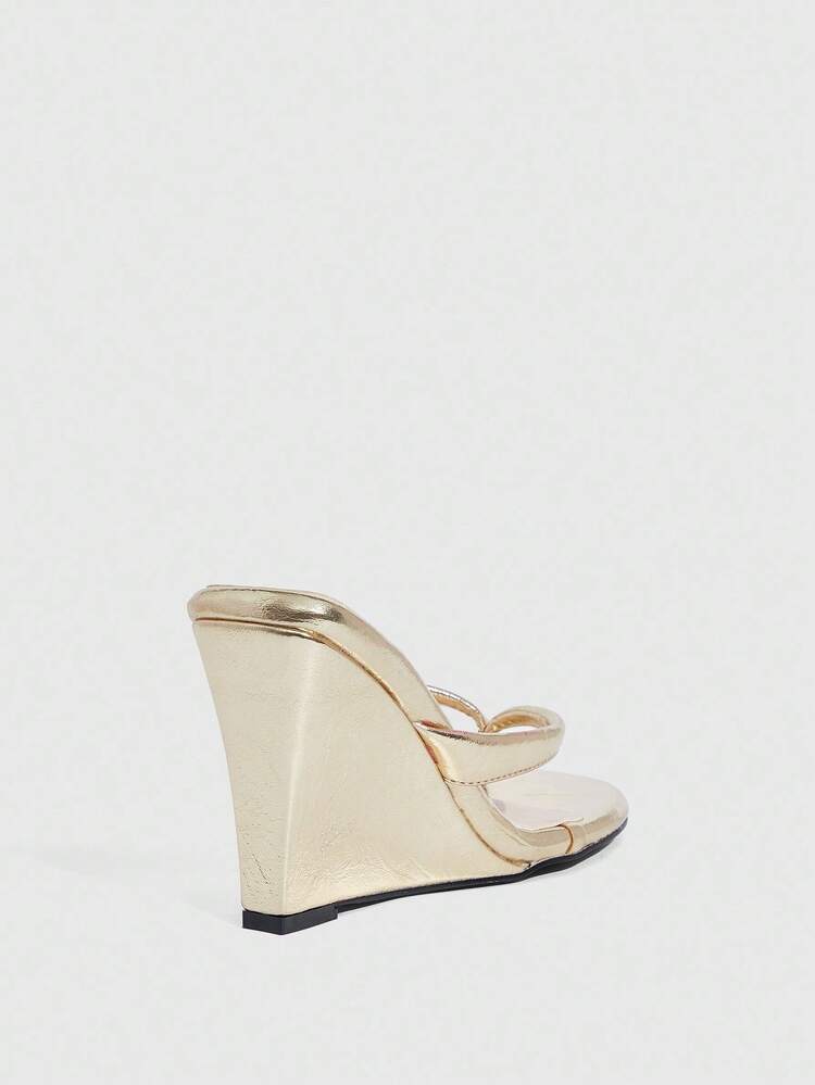 MISSGUIDED Sandálias de Dedo Metalizado com Salto Anabela, Salto Alto, Plataforma, Verão, Praia, Casamento, Festa, Noite, Slip On, Elegante, Moda, Calçado