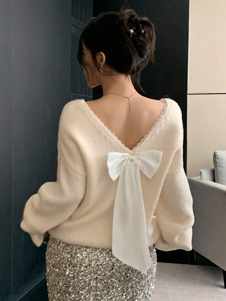 Women's Elegant V-Neck Bowknot Backless Sweater, Autumn/Winter Long Sleeve Tops