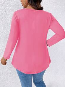EMERY ROSE Plus Size Solid V-Neck Long Sleeve Casual T-Shirt For Spring - Coral Pink - View 2