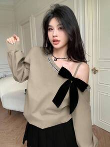 Modelyn 秋冬宽松蝴蝶结斜肩休闲短款卫衣 - 卡其色 - 查看 7