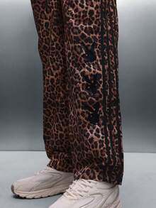 PLAYBOY X SUMWON Pantaloni largi pentru bărbați, cu imprimeu leopard, casual, lejeri, model animal, stil de stradă, confortabili, purtați zilnic - Multicolor - Vizualizare 8
