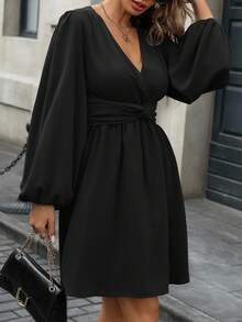 Vionelle 大码女式交叉V领扭腰A字泡泡袖灯笼袖连衣裙，安哥拉红，优雅精致，浪漫法式复古街头休闲简约百搭，适合万圣节、圣诞节、感恩节、下午茶派对、秋冬季等场合。 - 黑色 - 查看 1