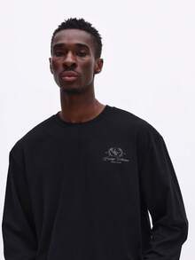 SUMWON 纯色印花宽松长袖圆领T恤，休闲舒适街头风 - 黑色 - 查看 5