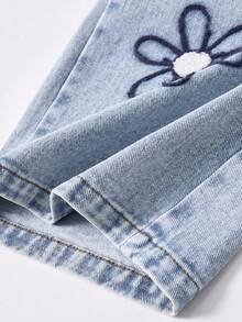 SHEIN ChillGRL Tween Girl Jeans - 2025 Autumn/Winter New Arrival. Fashionable Wide Leg Jeans With Cute Heart Embroidery, Vintage Distressed Denim, Y2K Collegiate Style, Casual, Adorable, Retro. Heart Embroidery, Ripped Details, Comfortable Cotton Denim, Blue Jeans For All Seasons, Stylish And Wide Leg Jeans Jean Pants Embroidery Full For 11 To 12 Year Old With Plant Pants With Flowers - Blue - View 7