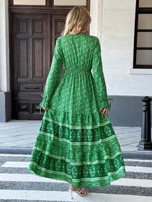 Breezaya Gaun Maxi Motif Bunga dengan Simpul di Depan, Lengan Bergelombang, dan Hem Berkerut untuk Pakaian Tahun Baru - Hijau - View 2