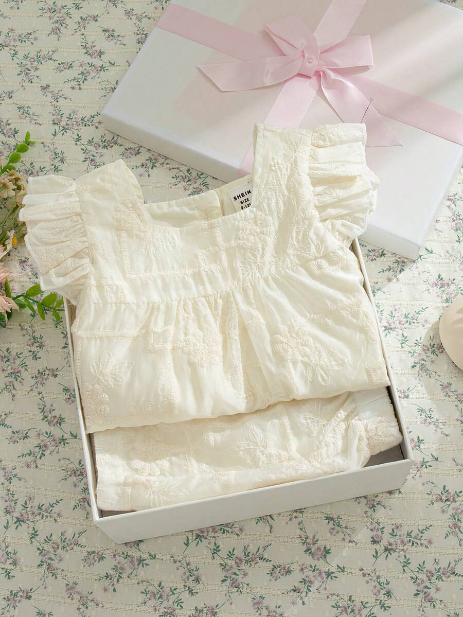 SHEIN 2件套女婴0-3岁春夏优雅甜美3D立体花卉提花领衬衫短裤套装 - 米色 - 查看 1