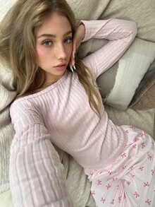 ZzzCrew 粉色罗纹不对称肩部上衣搭配蝴蝶结印花长裤家居服套装，冬季服装 - 粉色 - 查看 6