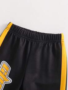 SHEIN 男婴秋冬装三件套：领口拉链长袖棒球夹克、字母印花长袖 T 恤、街头风格印花慢跑裤套装 - 彩色 - 查看 5