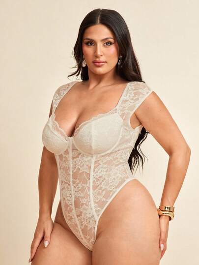 SHEIN BAE Plus Size Women's Black Short Sleeve Bodysuit, Sexy & Elegant Top, Commuter Bodysuit, Hottie Bodysuit, Young Fashionable Bodysuit, Lace Trim Bodysuit, Beach Holiday Bodysuit, Outdoor, Outing, Afternoon Tea, Daily Wear, Y2K