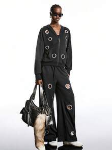 LYSMO 2025新款极简主义冬季女式时尚镂空卫衣，秋季复古风，男女皆宜的前卫时尚铆钉设计黑色连帽卫衣，短款外套，适合外出穿搭、返校季、毕业季、街头风、朋克风、Y2K风和斯德哥尔摩风，以及个性女装和独特服饰。 - 黑色 - 查看 5