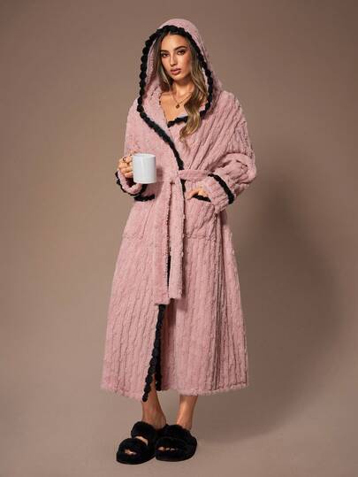 SHEIN 撞色绒球连帽提花抓绒女式睡袍