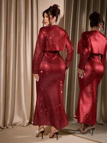 Cravure Plus Size Women Silver Foil Sexy Bandeau Cinched Waist Mermaid Hem Bodycon Dress With Small Cardigan Outerwear 2 Piece Set