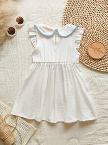 SHEIN Vintaside Kids 1件女婴夏季新款竹纤维白色娃娃领拼接绿色格子精致刺绣水滴设计褶皱荷叶边下摆蝴蝶结花卉刺绣腰部绿色格子蝴蝶结无袖连衣裙，田园可爱白色宝宝一周岁生日派对公主裙 - 彩色 - 查看 2