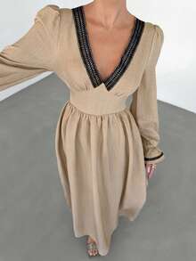 Siren Gaze 女士撞色蕾丝V领长袖优雅连衣裙 - 杏色 - 查看 4