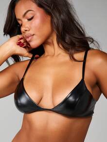 MISSGUIDED Bralette triangular de piel sintética con detalles de tirantes y cierre ajustable de gancho y ojo para el uso diario de las mujeres - Negro - Ver 3