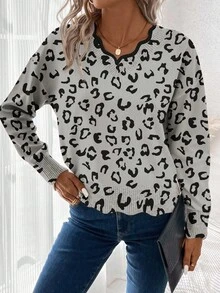 SHEIN LUNE 女士休闲V领做旧毛衣，适合秋冬季穿着 - 灰色 - 查看 4