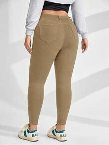 SHEIN CURVE+ 大尺碼女款牛仔女孩風彈性休閒極簡修身九分牛仔褲 - 卡其色 - 查看 2