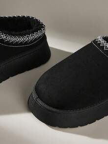 Solecia Women's Thick Sole Thermal Lined Casual Everyday Snow Boots For Christmas - Black - View 6