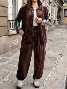 Comfylo Damen Große Größen Einfarbiger Langarm Cardigan Sweatshirt & Hose mit Verjüngtem Bein; Samt Hemdkragen Reißverschluss Cardigan + Lose Samt Tunnelzugbund Hose, Lässig, Ausgehend und Elegant Stil, mit kontrastierendem blauem Webband an der Seite, Zweiteiler. Damen Große Größen Lässig Zweiteiler: Brauner Samt Oberteil und Braune Hose; Modischer Brauner Zweiteiler - Braun - Übersicht 9
