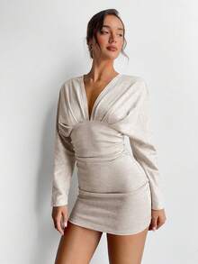 Aloruh 杏色深V褶皱长袖迷你连衣裙，宽松上身紧身下装，女士款 - 杏色 - 查看 5