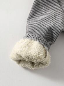 男童休闲简约抓绒外套和裤子套装（2件套），适合休闲放松、日光浴、上学、秋冬季节、幼儿穿着，保暖内衬。 - 灰色 - 查看 7