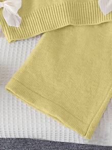 SHEIN Playful Pals 少女时尚甜美蝴蝶结针织毛衣搭配休闲直筒裤，适合居家、外出、聚会、返校 - 綠色 - 查看 3