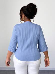 Maweii 大码女式纯色通勤简约V领短袖优雅开衫休闲衬衫 - 藍色 - 查看 2