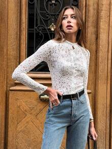 SHEIN PariChic 2025 Autumn/Winter New Lace Garden Hollow Elegant Button Stretch Slim Fit Long Sleeve Mandarin Collar White Base T-Shirt, Soft And Skin-Friendly Fabric, Slim Fit And Slimming, Women's Autumn/Winter New T-Shirt, French Elegant Top, Women's Autumn/Winter New, Women's Autumn/Winter, Women's Layering, Women's Versatile Commuting Base Layer Top, Women's Autumn/Winter New Apparel. Wide Leg Jeans High Waist Denim Outfits For Women French Style Clothes