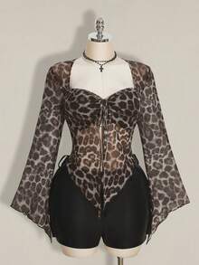 SHEIN ICON 大尺碼豹紋喇叭袖前綁帶性感方領上衣 - 彩色 - 查看 3