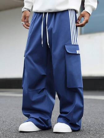 Manfinity Roghcode Pantalones casuales sueltos para hombres con raya lateral, moda callejera, ropa de calle, amigos, a juego, holgados, para hombres, gráfico, estilo japonés, unisex, amo a mi novia