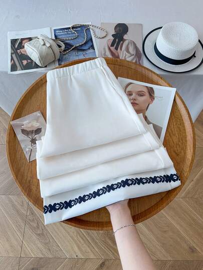 GlowEve CURVE Plus Size Women's Vintage Elegant Cream White Wide Leg Pants, High Waisted Slimming Relaxed Fit, Floral Lace Design Loose Casual Maxi Trousers