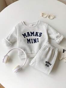 SHEIN 2件套婴儿男女宝宝可爱字母印花长袖卫衣和松紧腰裤套装，男女宝宝通用服装，婴儿冬季服装