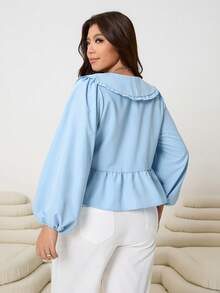 SHEIN EZwear Áo sơ mi nhiều lớp đa năng Thu/Đông 2025, mặc thường ngày, dự tiệc, hẹn hò, ngày lễ, ở nhà, đi làm, mặc nhiều dịp, cổ Peter Pan, tay dài bồng bềnh, trang trí nơ phía trước, rộng rãi, viền bèo nhún, xanh nhạt, cắt ngắn, cỡ lớn - Màu xanh lam - Xem 3